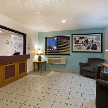 Hotel Super 8 By Wyndham Lexington Park/California Area Exterior foto